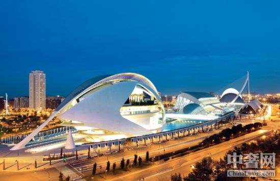 從迪拜到西班牙商業(yè)地標(biāo)建筑 (圖)