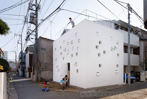 日本為聾啞家庭設(shè)計(jì)的愛(ài)心住宅“roomroom”